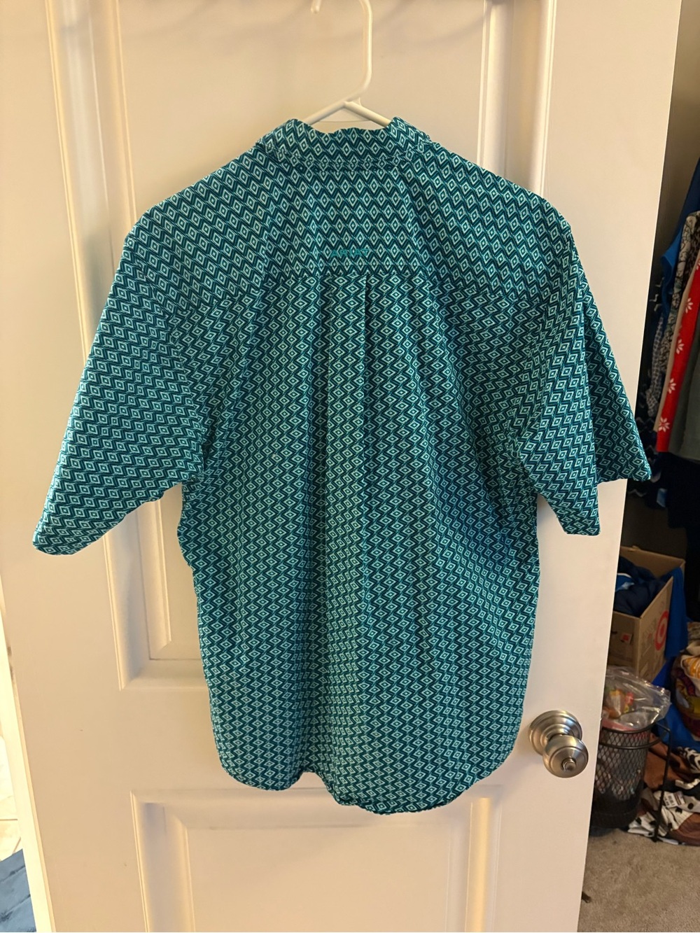 Ariat Geometric Short-Sleeve Button-Down Shirt - Picture 10 of 16